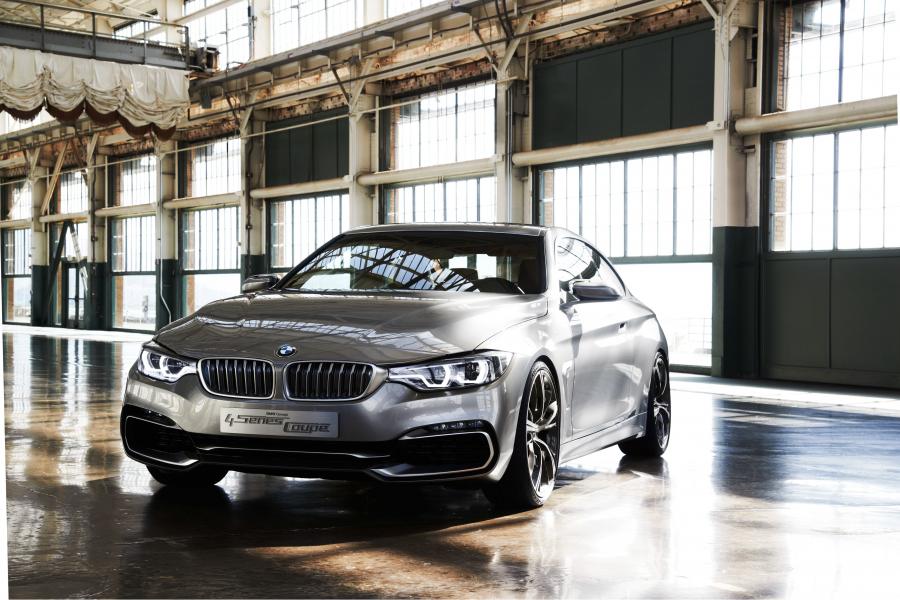  BMW 4-Series Coupe Concept (F32) 2013 года  (фото 17 из 47)